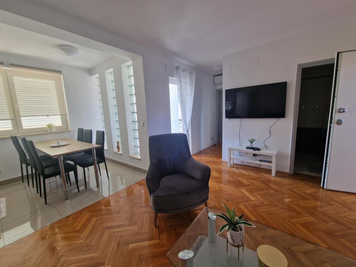 Apartma Sofia *